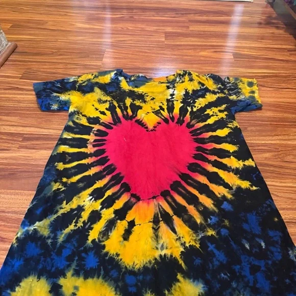 Handmade Tie-Dye Midi Dress – Size XL/1X – 100% Cotton – Heart Burst Design
